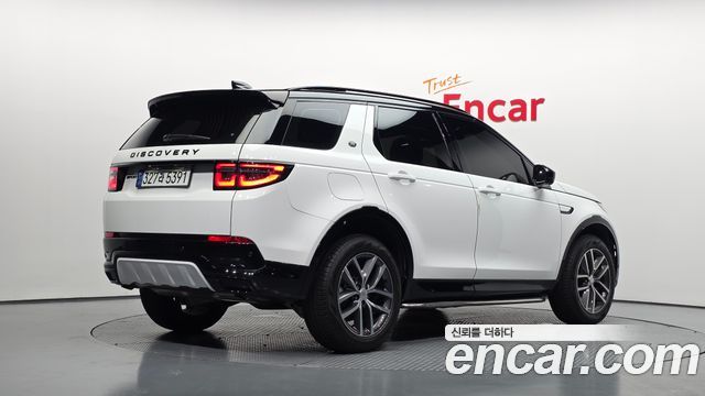 Land Rover Discovery Sport 2024 — photo 2