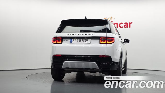 Land Rover Discovery Sport 2024 — photo 4
