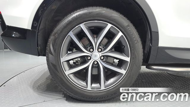 Land Rover Discovery Sport 2024 — photo 7
