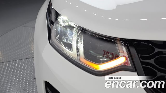 Land Rover Discovery Sport 2024 — photo 8
