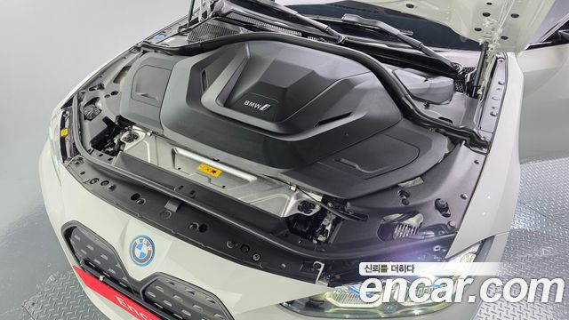 BMW i4 2023 — photo 6