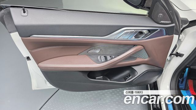 BMW i4 2023 — photo 14