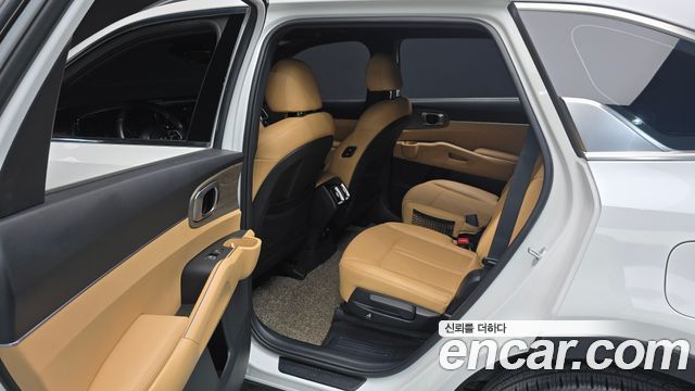 Kia Sorento 2023 — photo 11