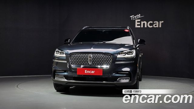 Lincoln Aviator 2023 — photo 3