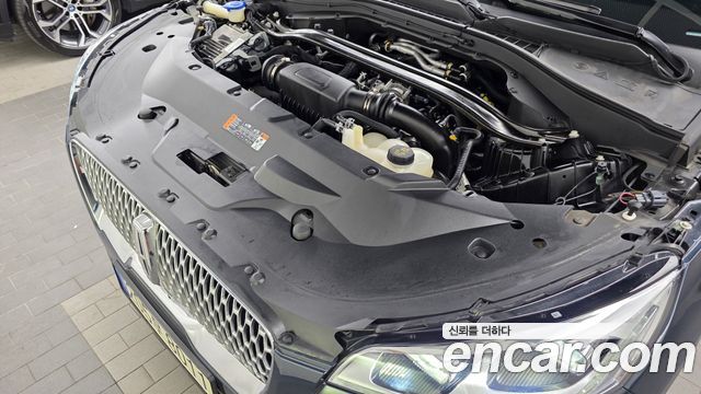 Lincoln Aviator 2023 — photo 6