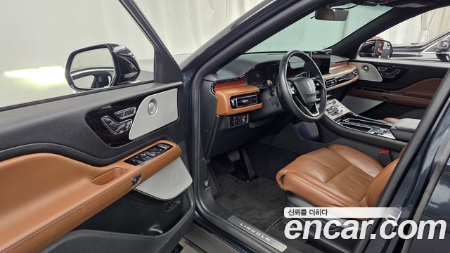 Lincoln Aviator 2023 — photo 13