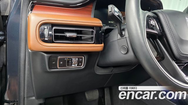 Lincoln Aviator 2023 — photo 22