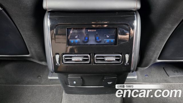 Lincoln Aviator 2023 — photo 24