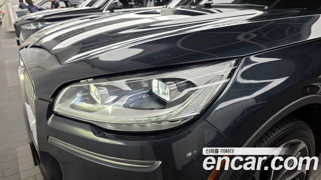 Lincoln Aviator 2023 — photo 8