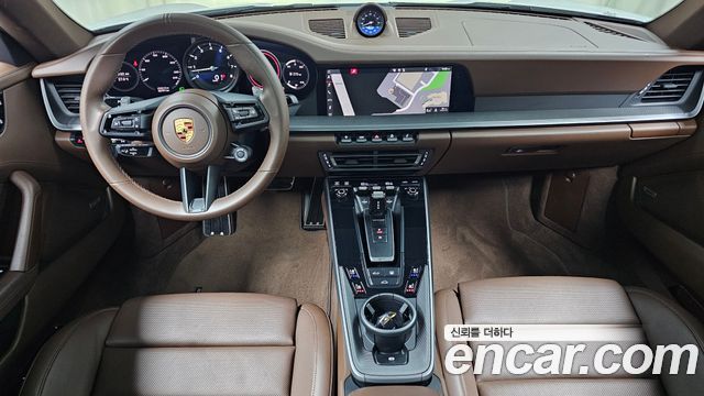 Porsche 911 2021 — photo 7