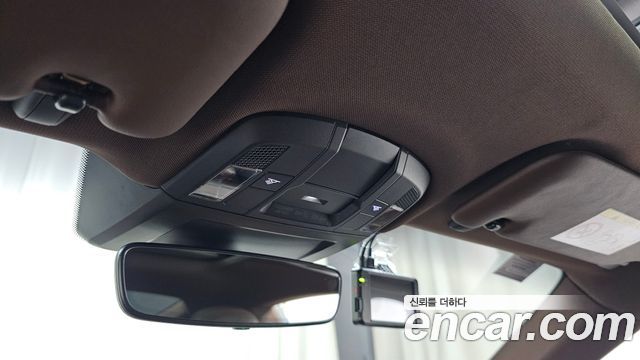 Porsche 911 2021 — photo 18