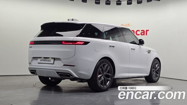 Land Rover Range Rover Sport 2026 — photo 2