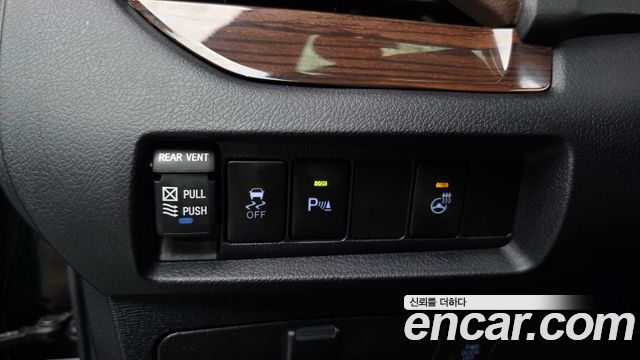 Toyota Sienna 2018 — photo 28