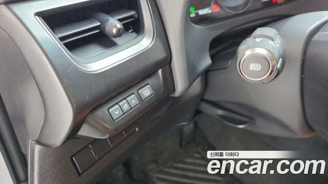 Lexus UX 2021 — photo 25