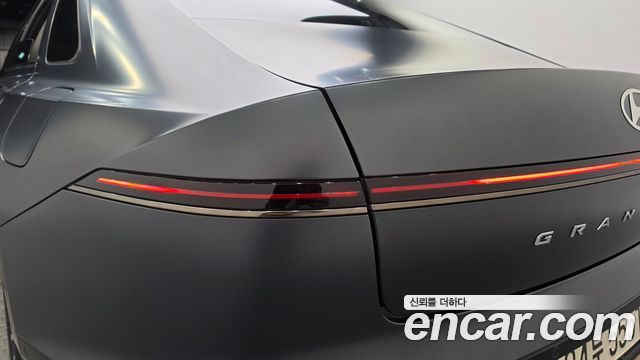 Hyundai Grandeur 2023 — photo 9