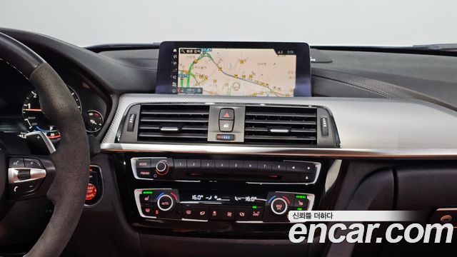BMW 3-Series 2018 — photo 21