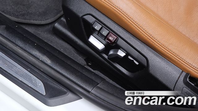 BMW 3-Series 2018 — photo 29