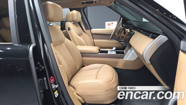 Land Rover Range Rover 2026 — photo 11