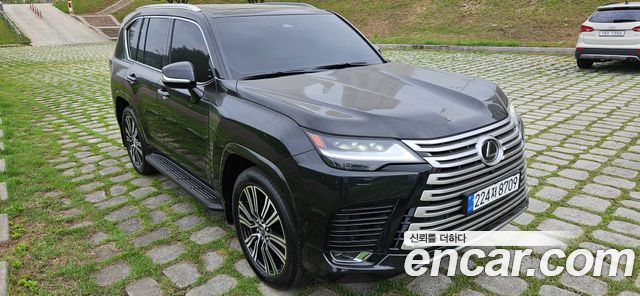Lexus LX 2026 — photo 8