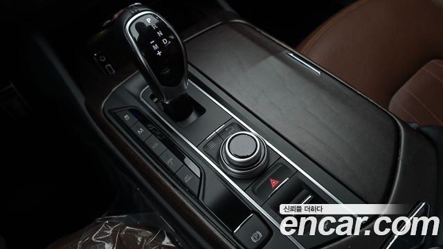 Maserati Levante 2018 — photo 9