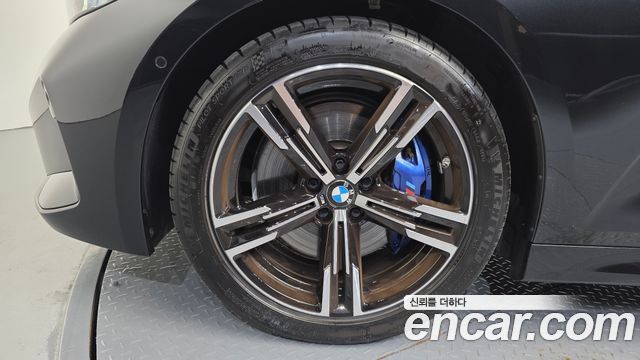 BMW 3-Series 2023 — photo 5