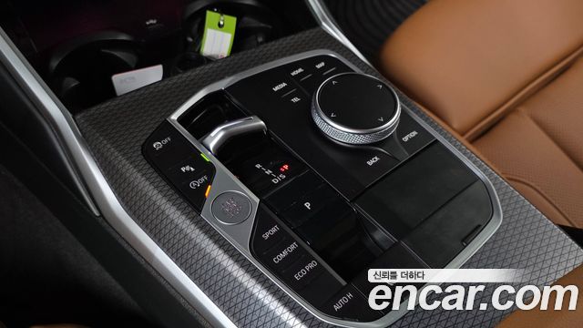 BMW 3-Series 2023 — photo 12