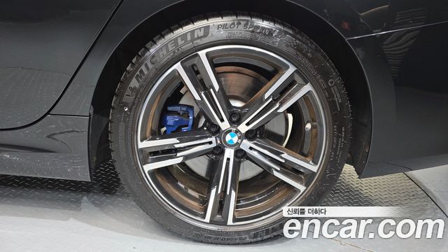 BMW 3-Series 2023 — photo 7