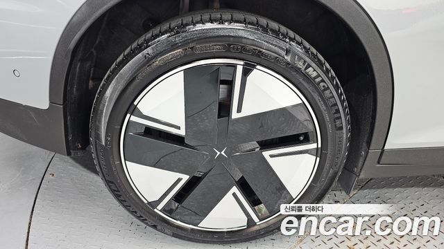 Polestar Polestar 2 2025 — photo 5
