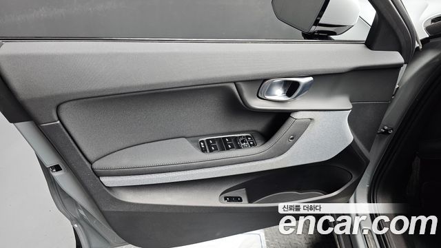 Polestar Polestar 2 2025 — photo 14