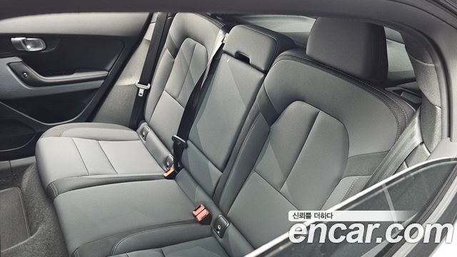 Polestar Polestar 2 2025 — photo 28
