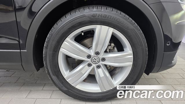Volkswagen Tiguan 2020 — photo 7