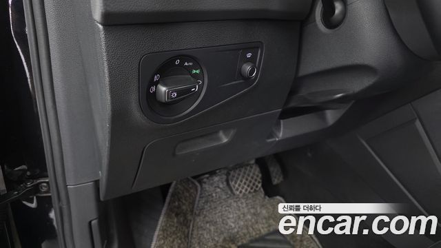 Volkswagen Tiguan 2020 — photo 29