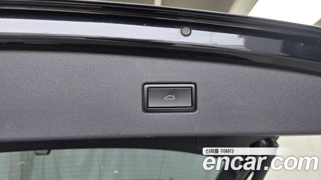 Volkswagen Tiguan 2020 — photo 30