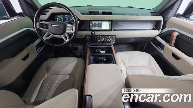 Land Rover Defender 2020 — photo 7