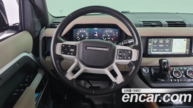 Land Rover Defender 2020 — photo 14