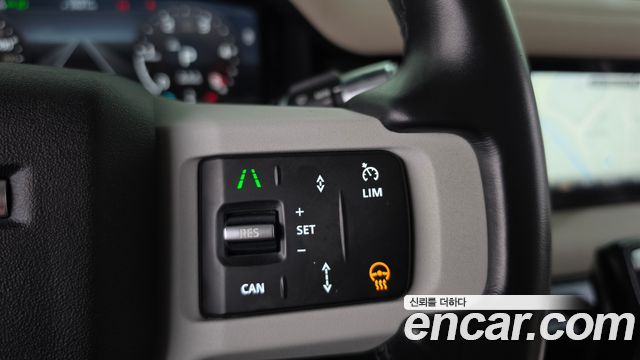 Land Rover Defender 2020 — photo 16