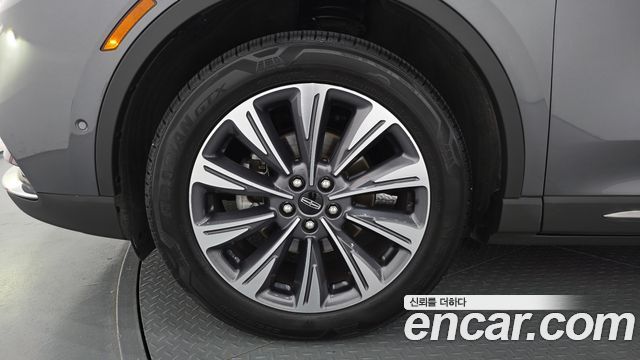 Lincoln Corsair 2021 — photo 5