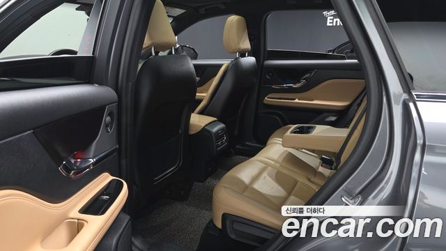 Lincoln Corsair 2021 — photo 11