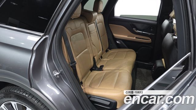Lincoln Corsair 2021 — photo 12