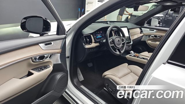 Volvo XC90 2026 — photo 13