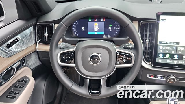 Volvo XC90 2026 — photo 18