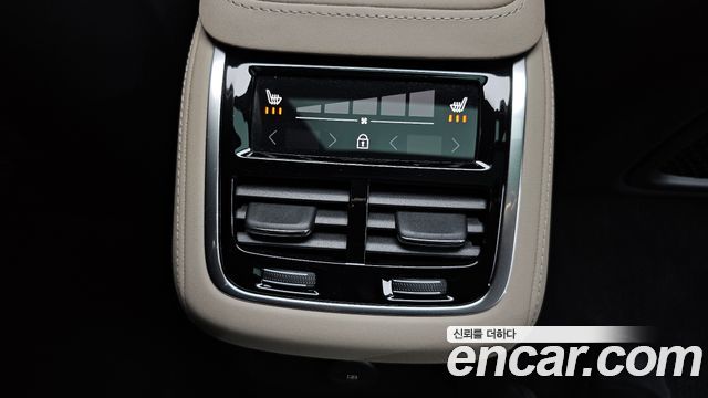 Volvo XC90 2026 — photo 24