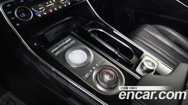 Genesis GV80 2022 — photo 12