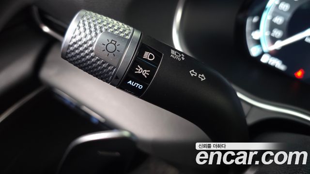 Genesis GV80 2022 — photo 30
