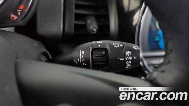 Mini Cooper 2019 — photo 28