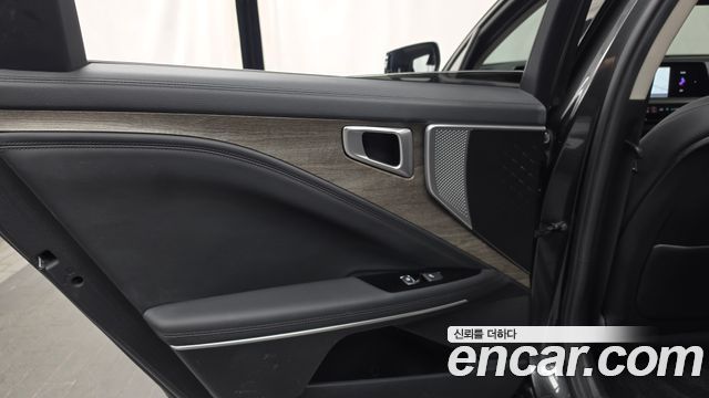 Kia K8 2022 — photo 15