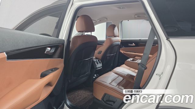 Kia Sorento 2019 — photo 23