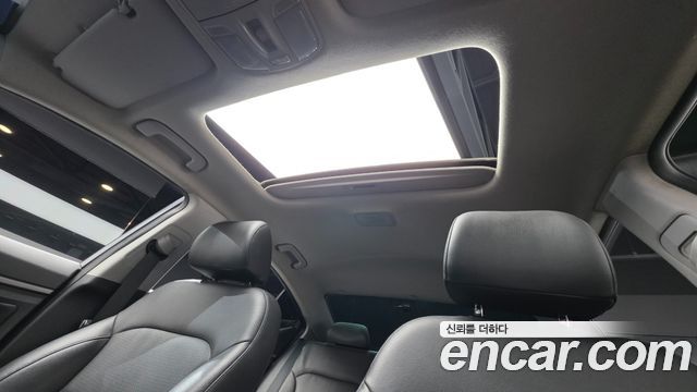 Hyundai AVANTE 2017 — photo 17