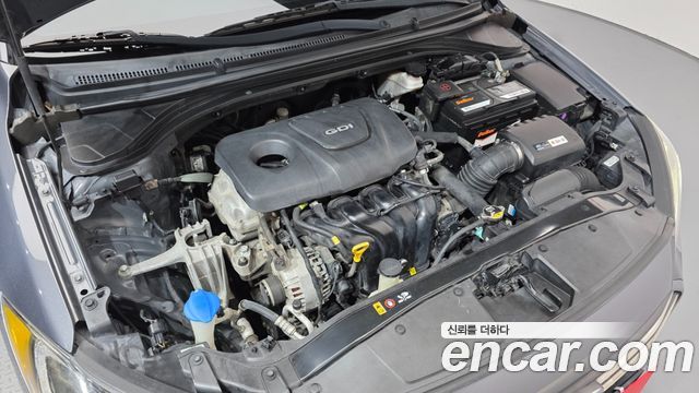 Hyundai AVANTE 2017 — photo 27