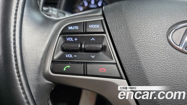Hyundai AVANTE 2017 — photo 30